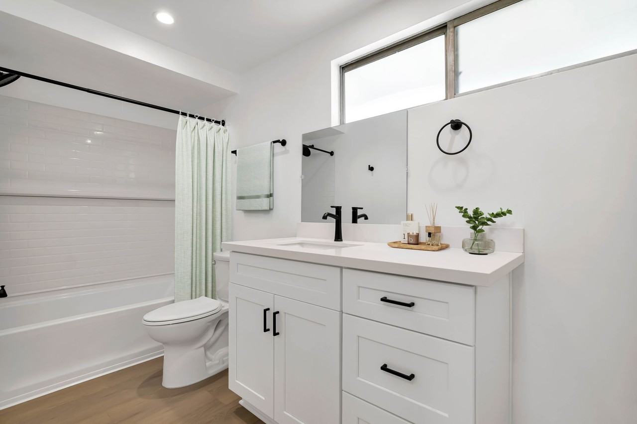 Green Hill Apartments - Photo 6 of 50