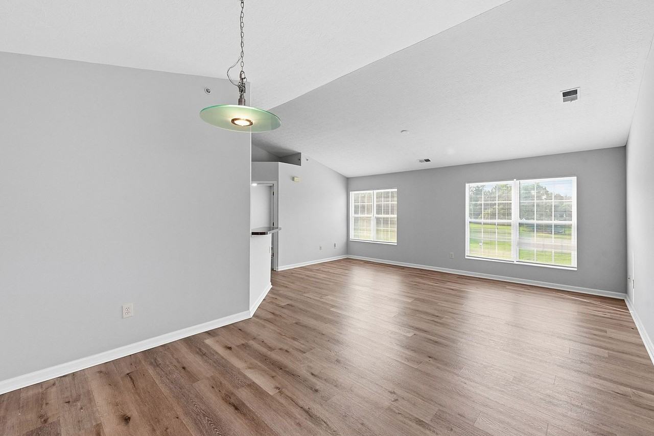 6823 Cloudscape Way - Photo 7 of 36