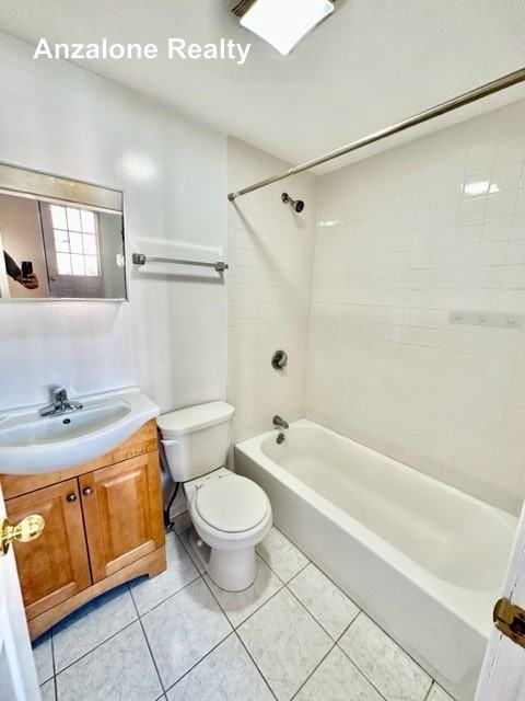 93 Endicott St #2 - Photo 5 of 16