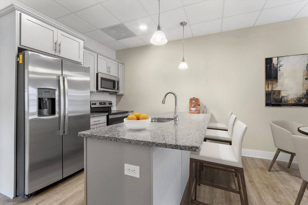 421 W King St #34 - Photo 7 of 9