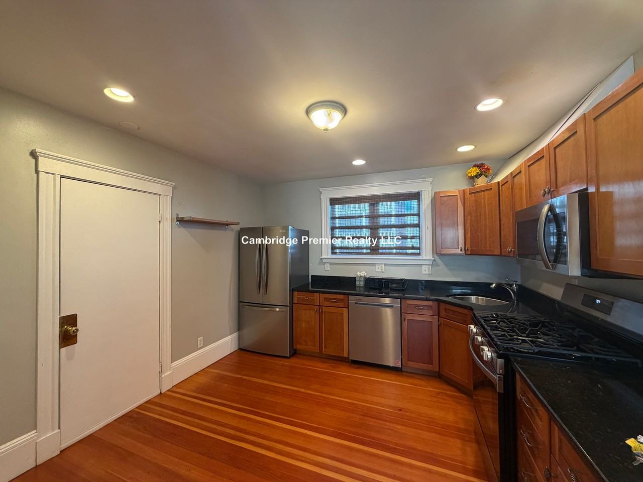 Waldo Ave #1F - Photo 2 of 50