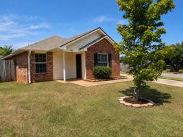 featured image of 455 Redbud Cir