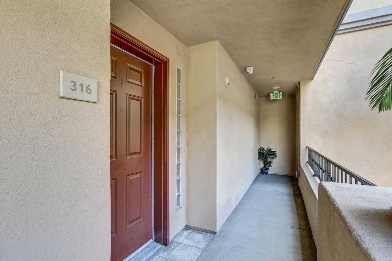 301 W G St #316 - Photo 4 of 34