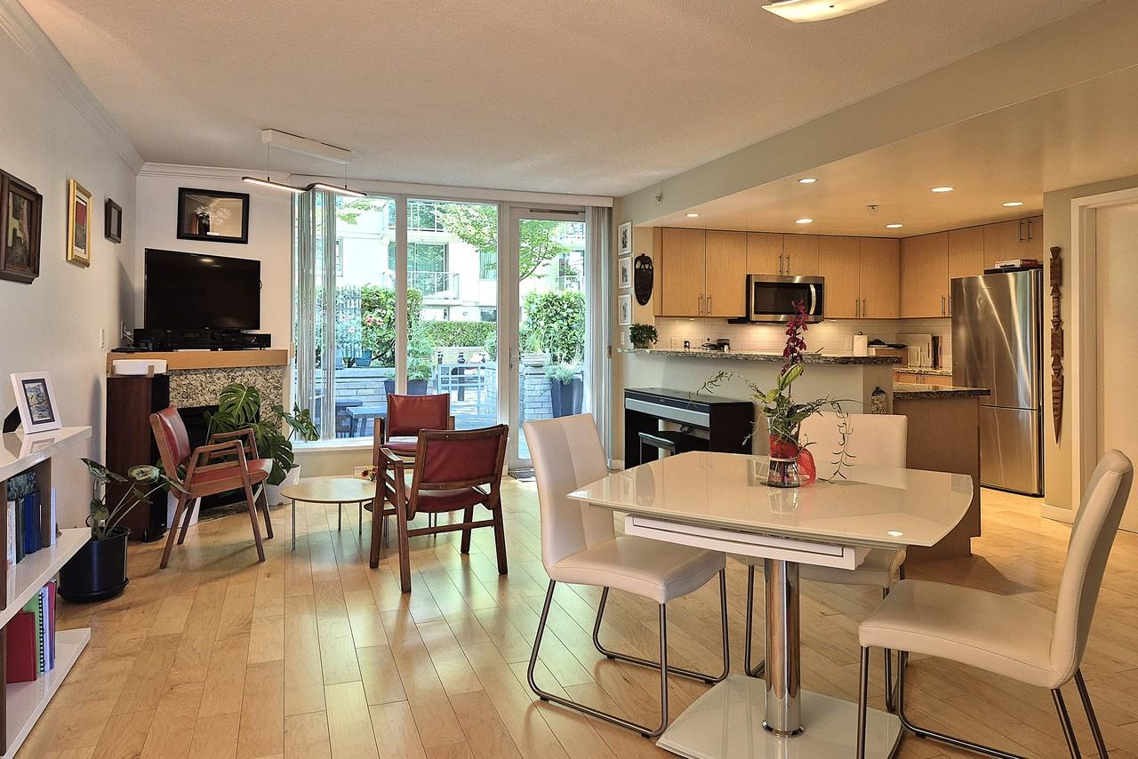 150 Prior Street #150 - Photo 3 of 25