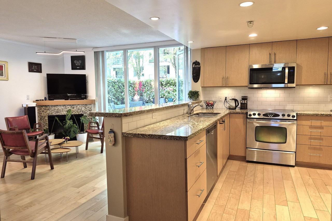 150 Prior Street #150 - Photo 5 of 25