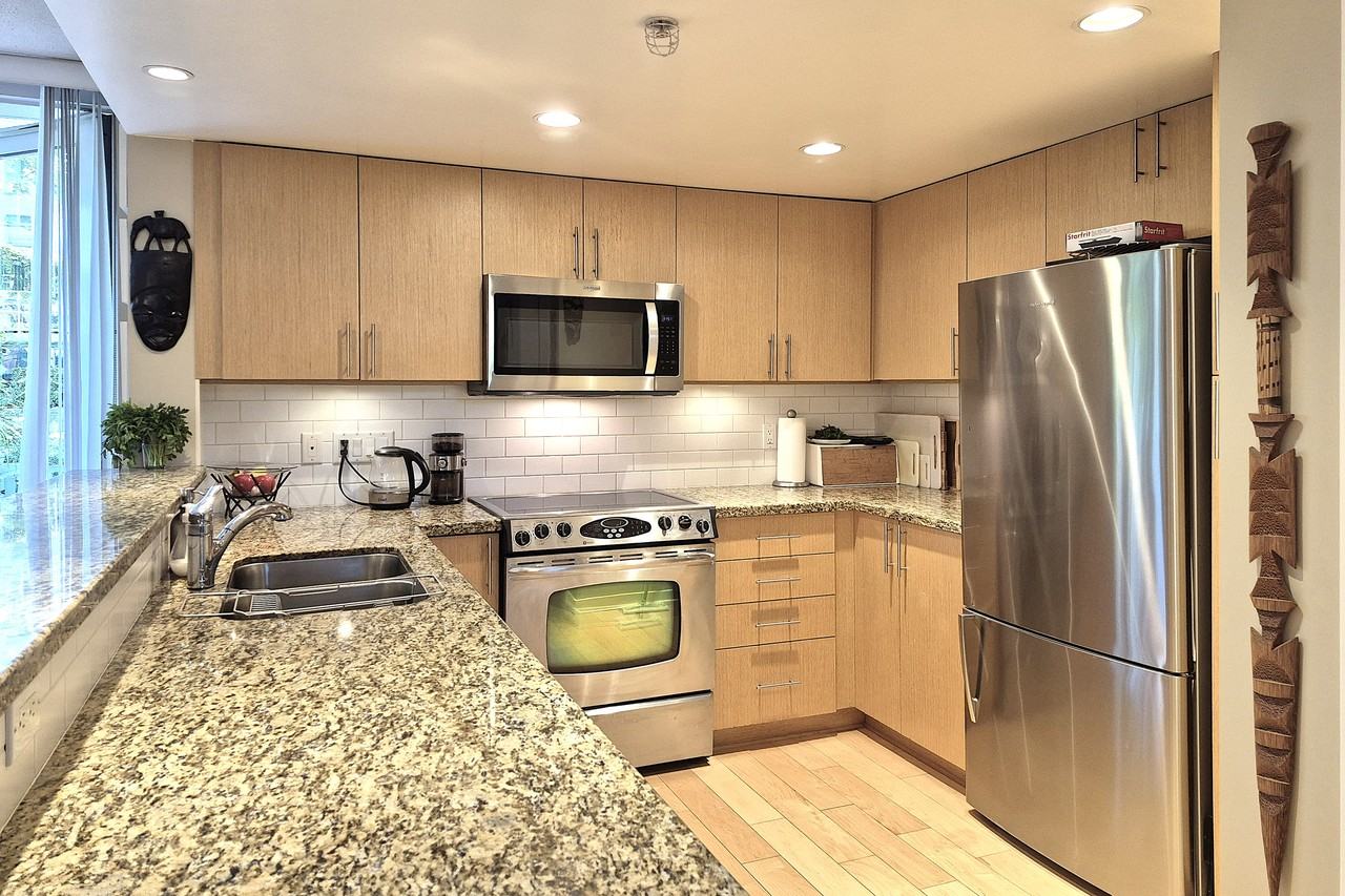 150 Prior Street #150 - Photo 4 of 25