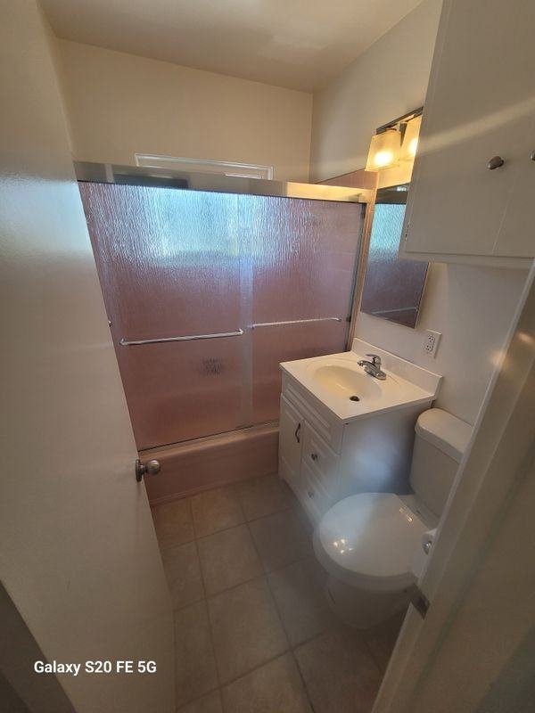7263 W Manchester Ave - Photo 5 of 7