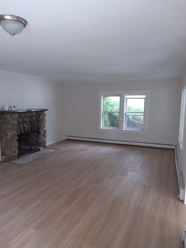 616 Lakes Rd - Photo 3 of 5