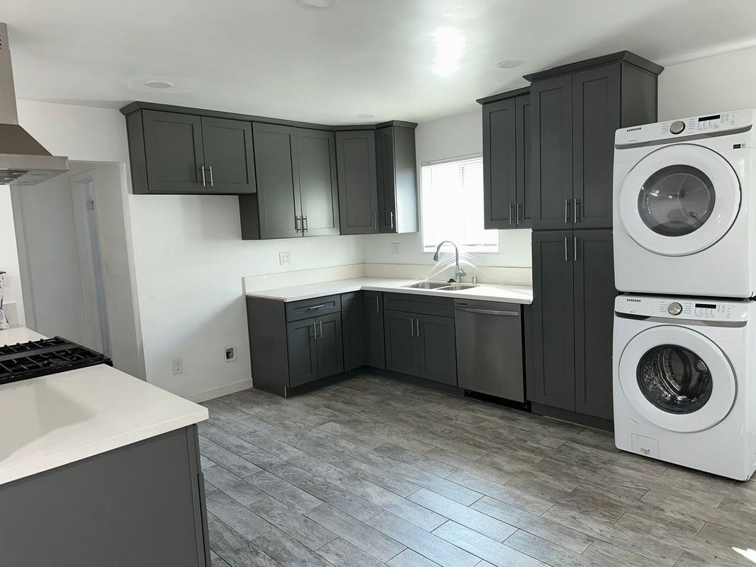 3008 E 70th St - Photo 4 of 19
