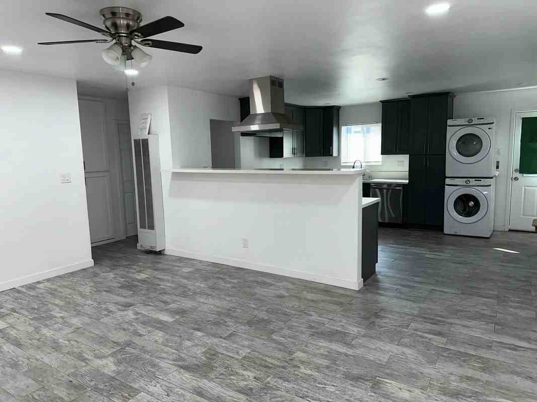 3008 E 70th St - Photo 5 of 19