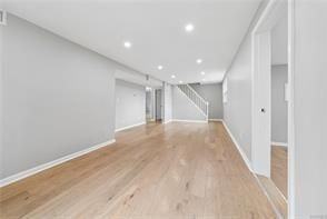 64 Curwood Ct - Photo 4 of 20