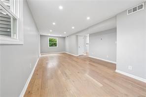 64 Curwood Ct - Photo 5 of 20