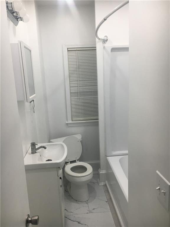 152 Webster St ##1 - Photo 6 of 11