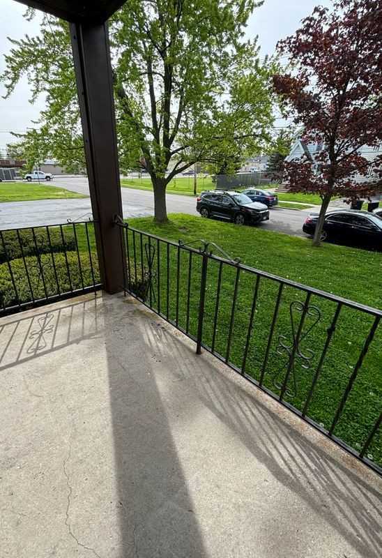21 Barton Ct ##4 - Photo 5 of 11