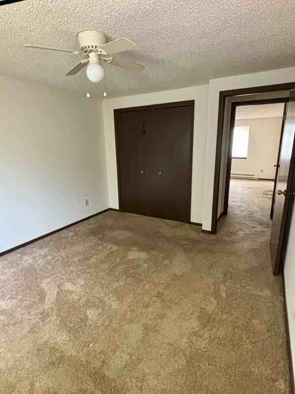 21 Barton Ct ##4 - Photo 6 of 11