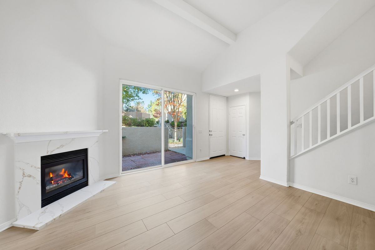 25715 Wagner Way ##B - Photo 4 of 20