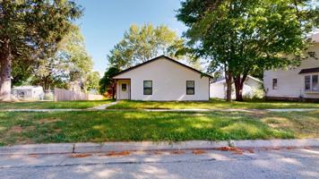 featured image of 121 Central Ave