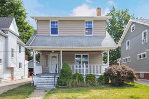 featured image of 1487 Roycroft Ave
