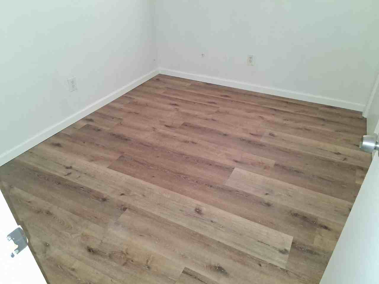 605 N 5th Ave #B - Photo 3 of 9