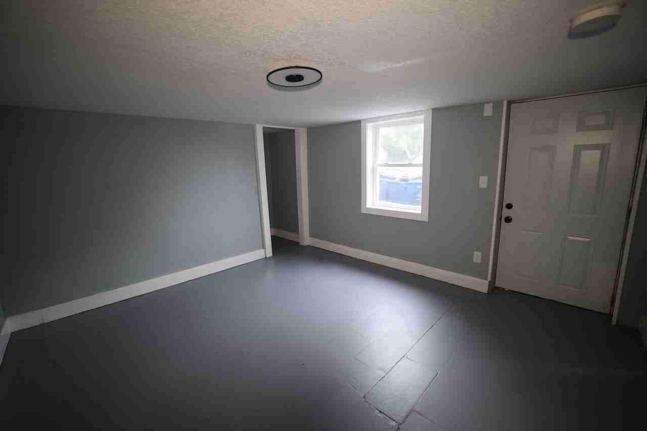 1962 Francis Ave - Photo 6 of 21