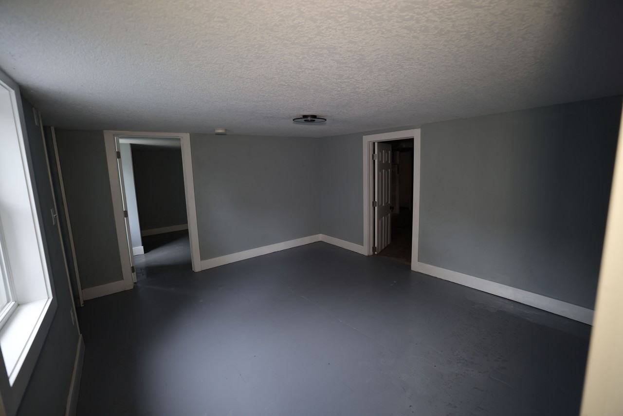 1962 Francis Ave - Photo 7 of 21