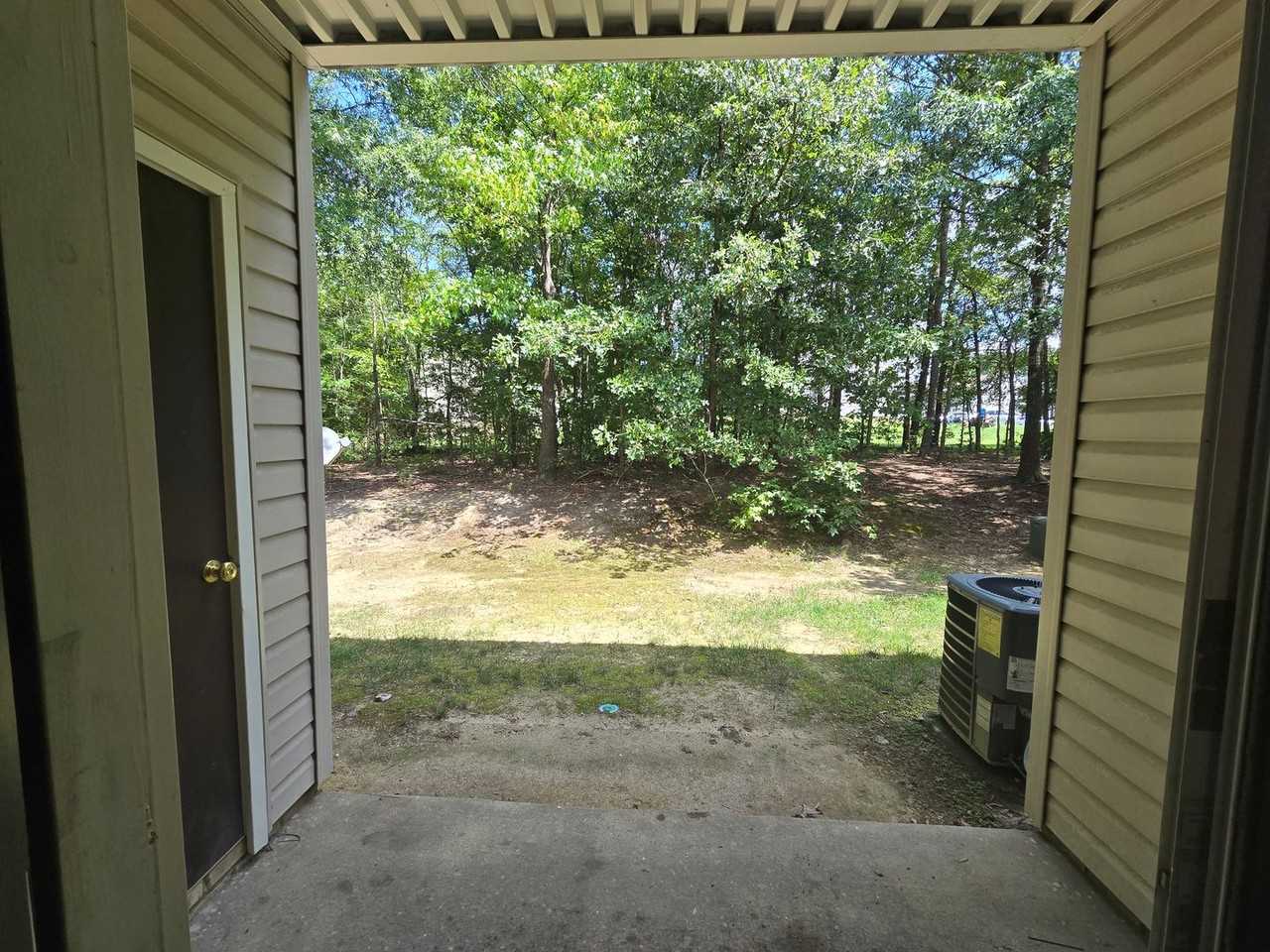606 English Ct - Photo 5 of 12