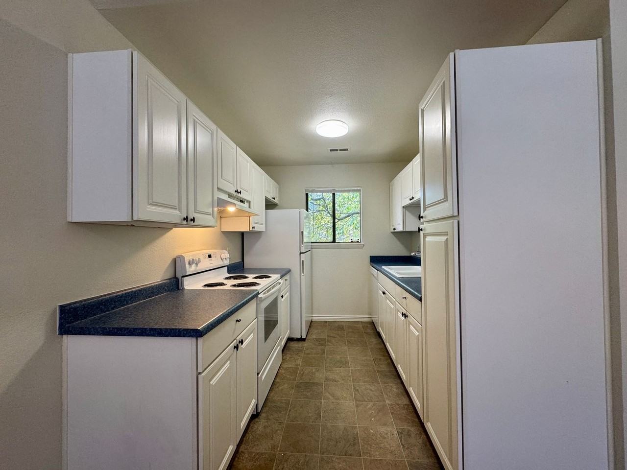 2217 S Buckley Rd #201 - Photo 5 of 19