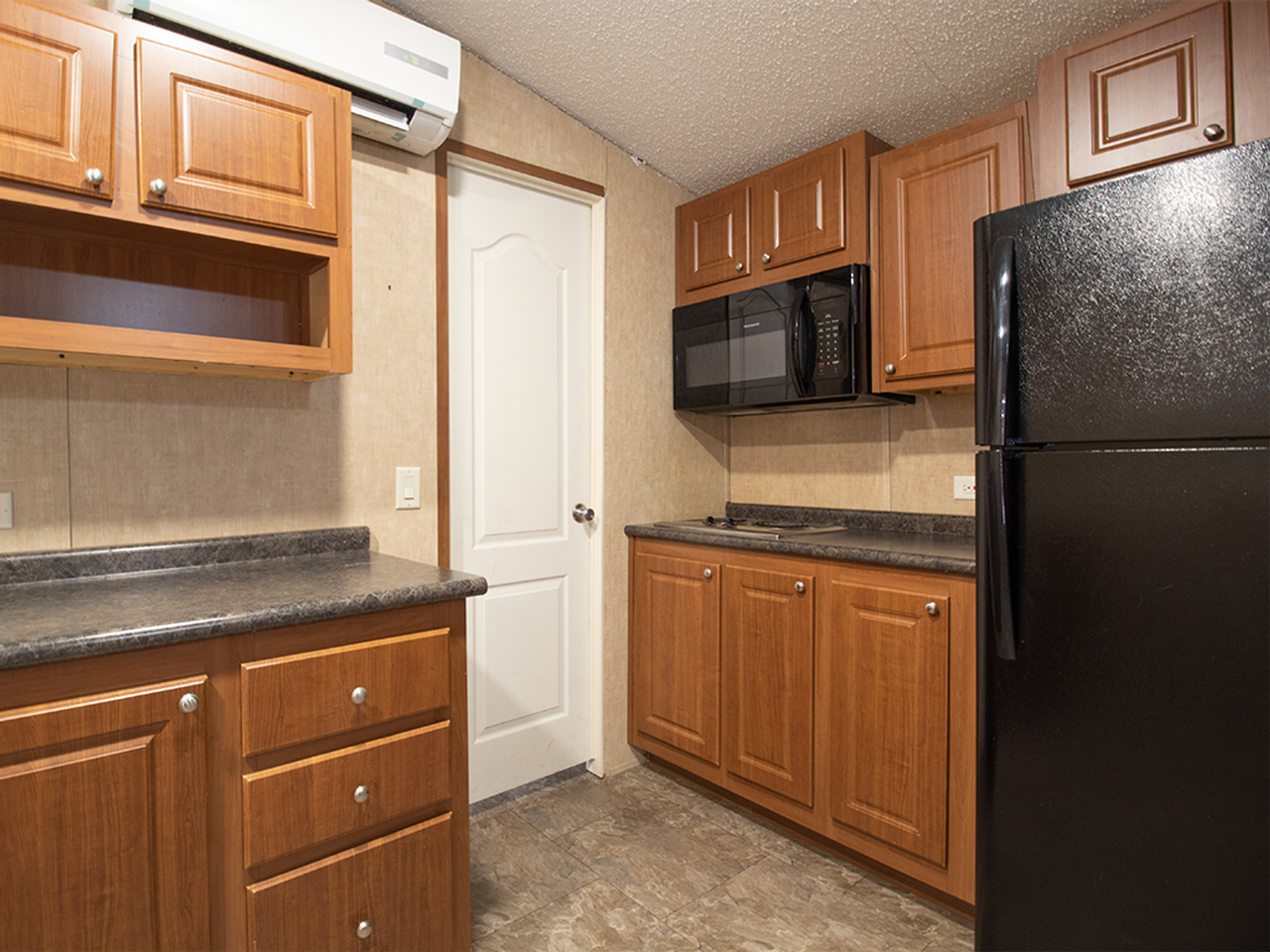 3508 N Douglas Blvd #15 - Photo 4 of 8