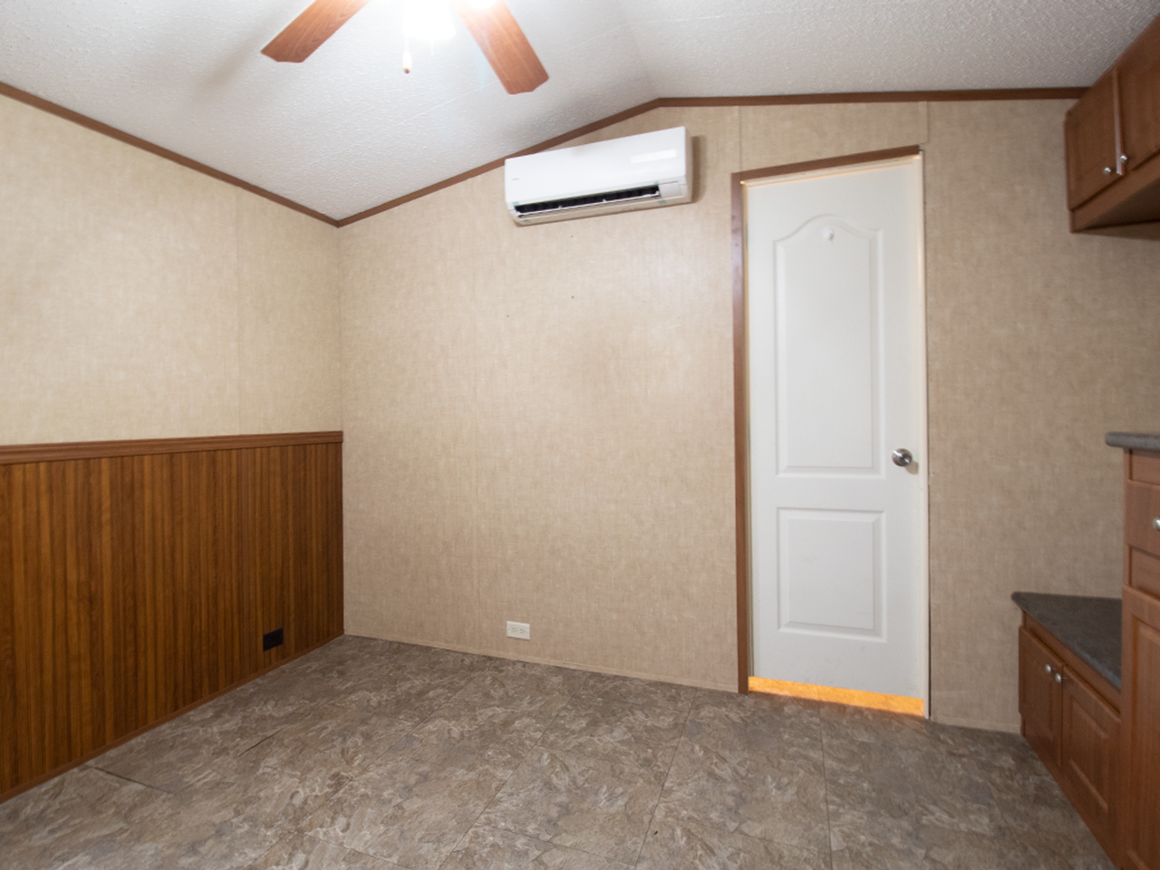 3508 N Douglas Blvd #15 - Photo 6 of 8