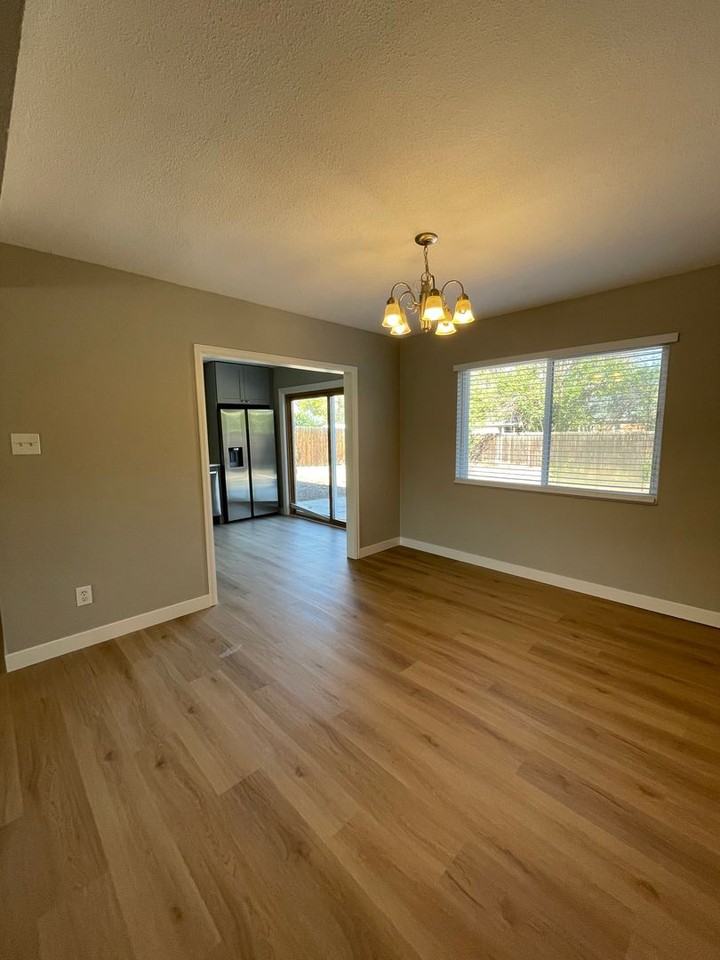 890 Revere St - Photo 6 of 22