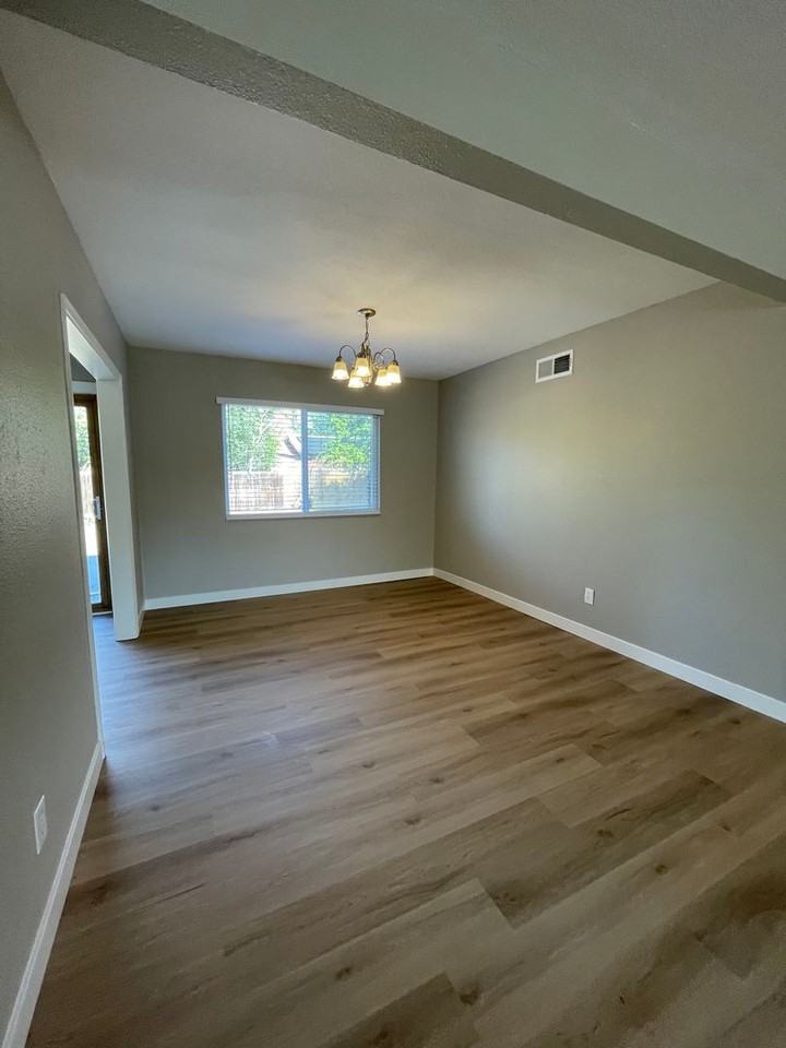 890 Revere St - Photo 7 of 22