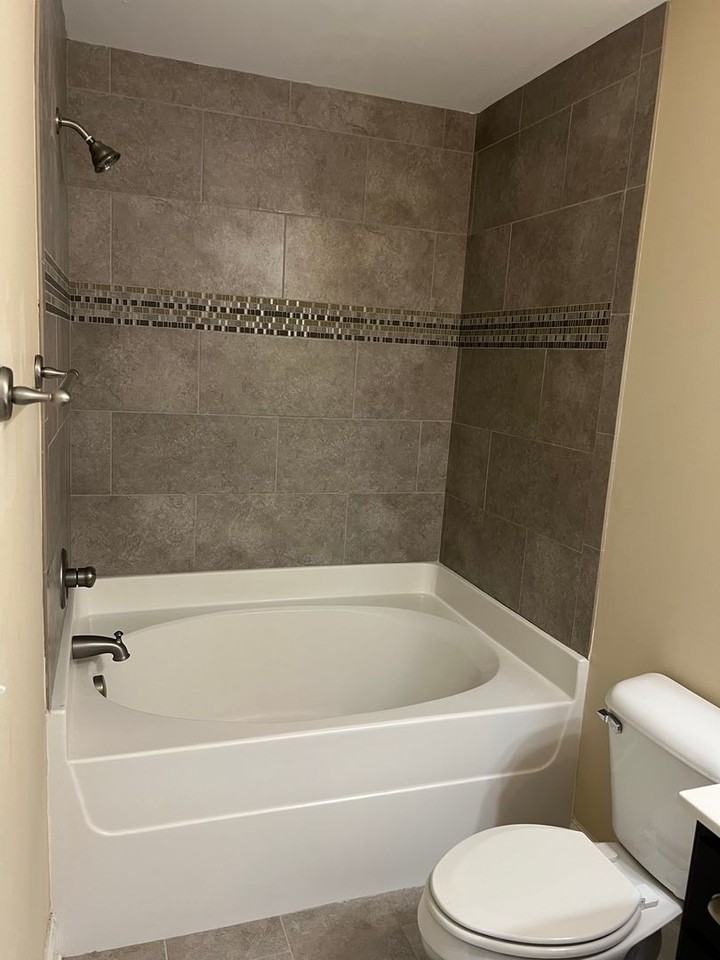 8915 Sunnyfield Way - Photo 4 of 23