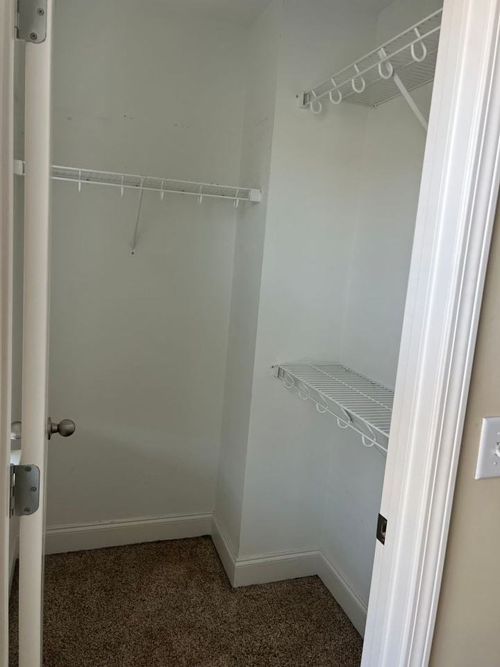 8915 Sunnyfield Way - Photo 5 of 23