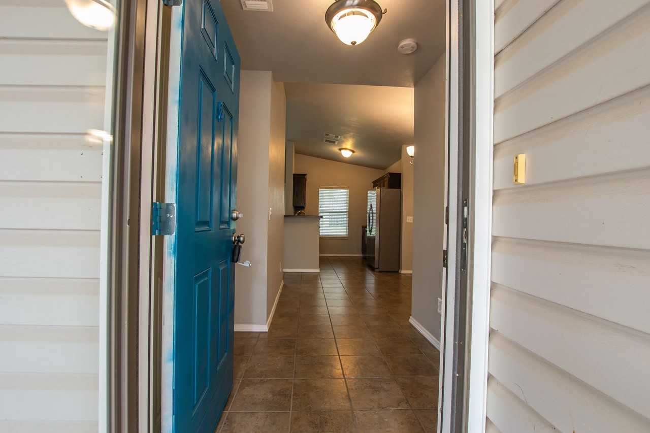 15316 Nightshade Dr - Photo 3 of 31