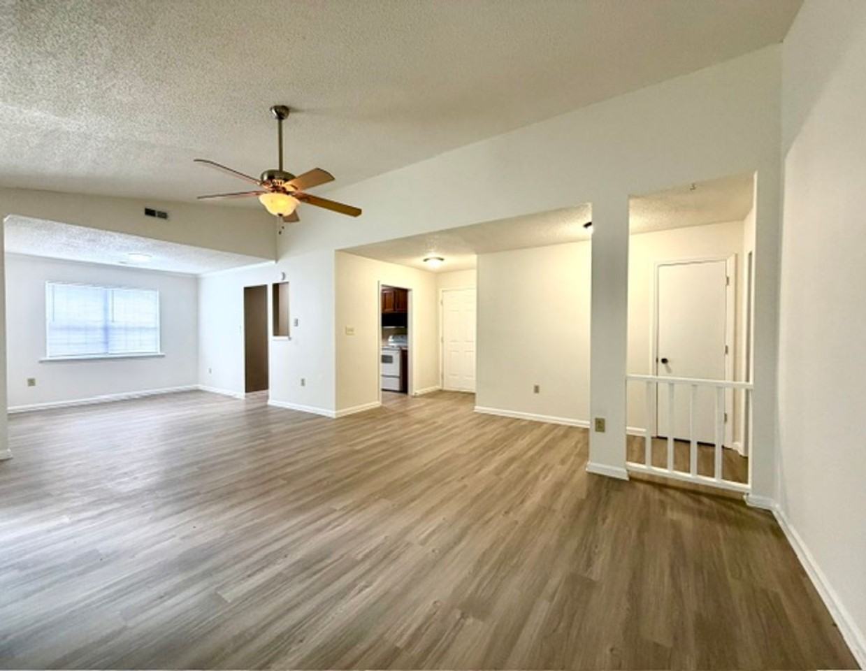 8231 Meadowdale Ln - Photo 5 of 17