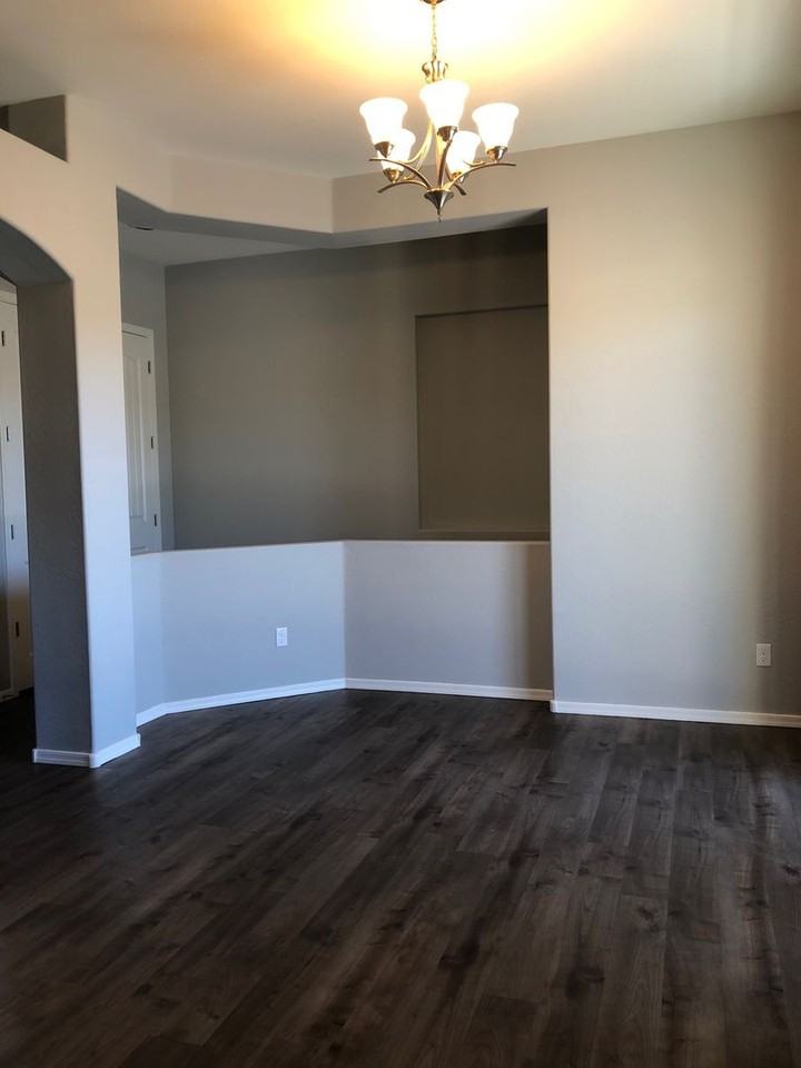 4668 N Salem Pl - Photo 2 of 18