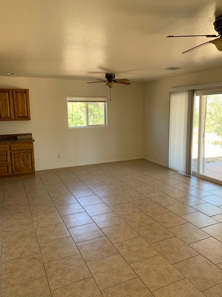 4552 E Ghost Rider Way - Photo 4 of 10