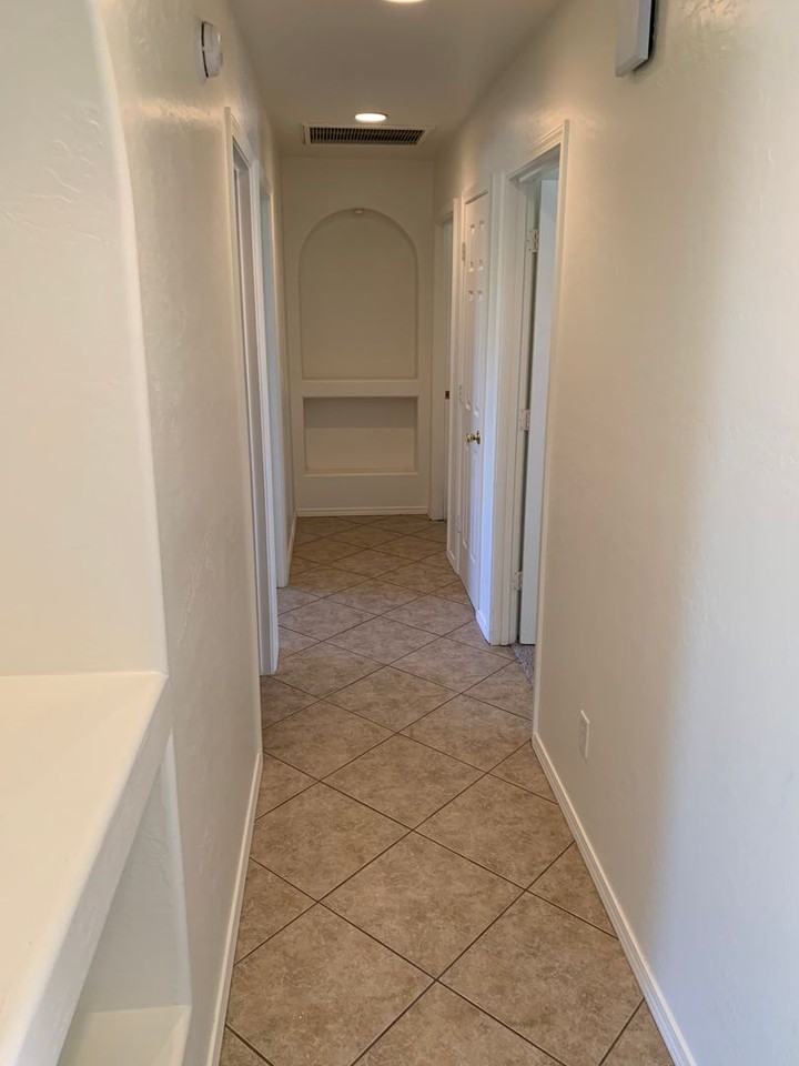4552 E Ghost Rider Way - Photo 7 of 10