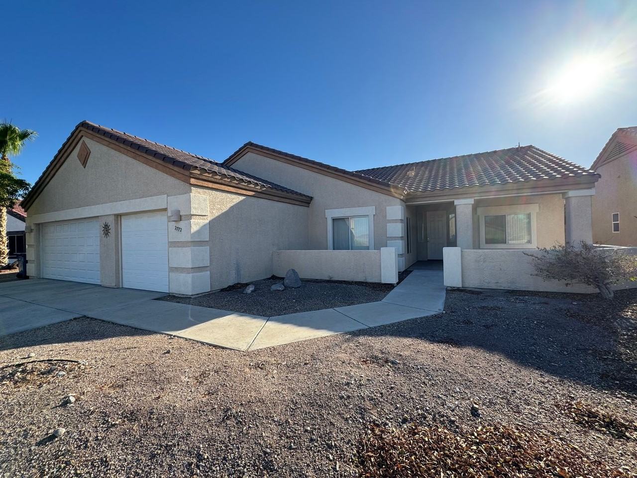 2772 Broadmoor Dr - Photo 2 of 35