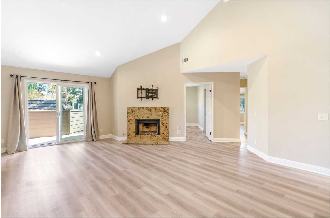 24368 Sage Ct - Photo 4 of 26