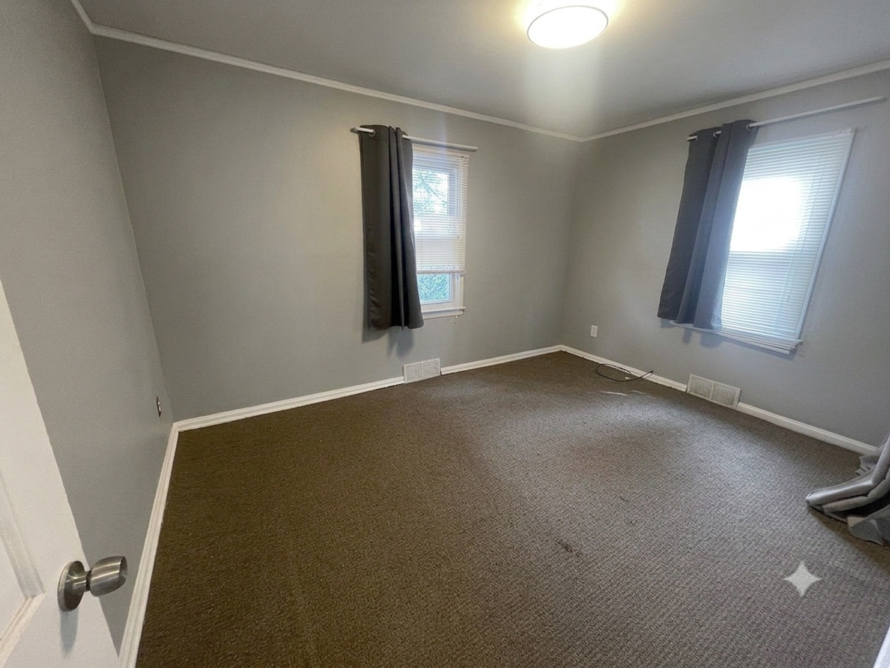 2929 Burdette St - Photo 5 of 9
