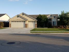 featured image of 2121 Lorena Ave