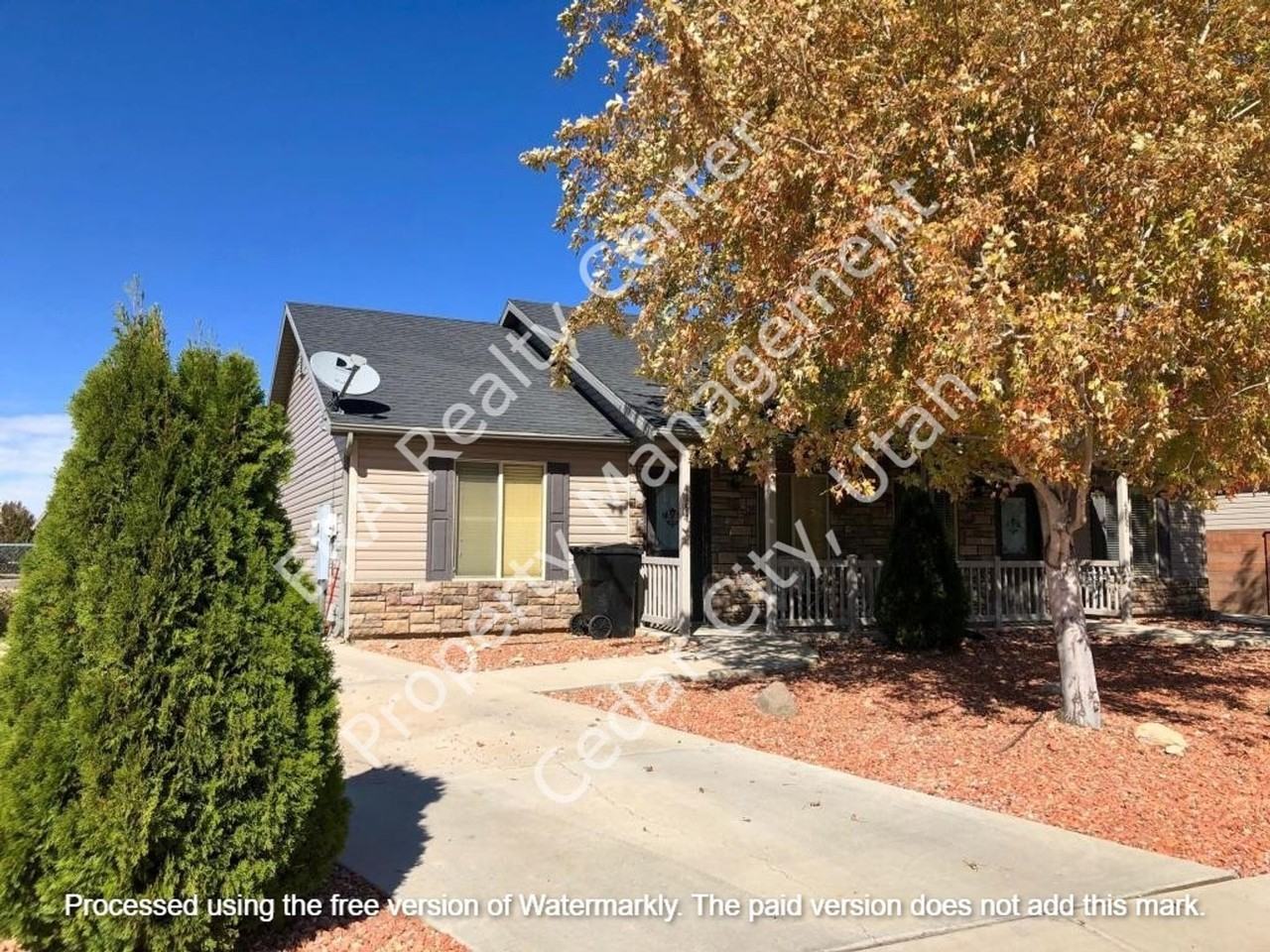 4152 W 25 N - Photo 2 of 13