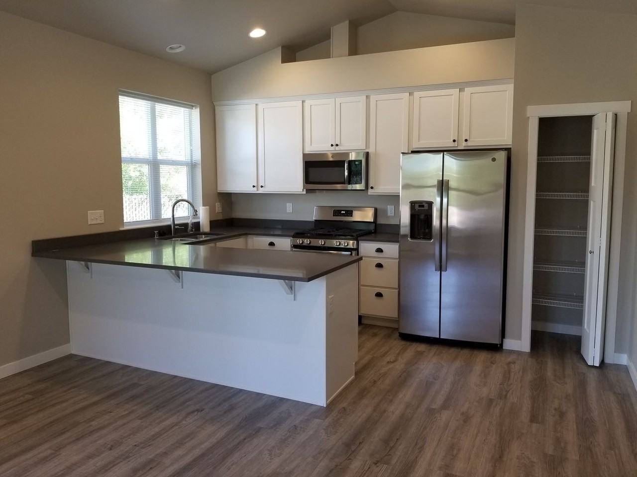 2510 Kulshan St - Photo 2 of 20