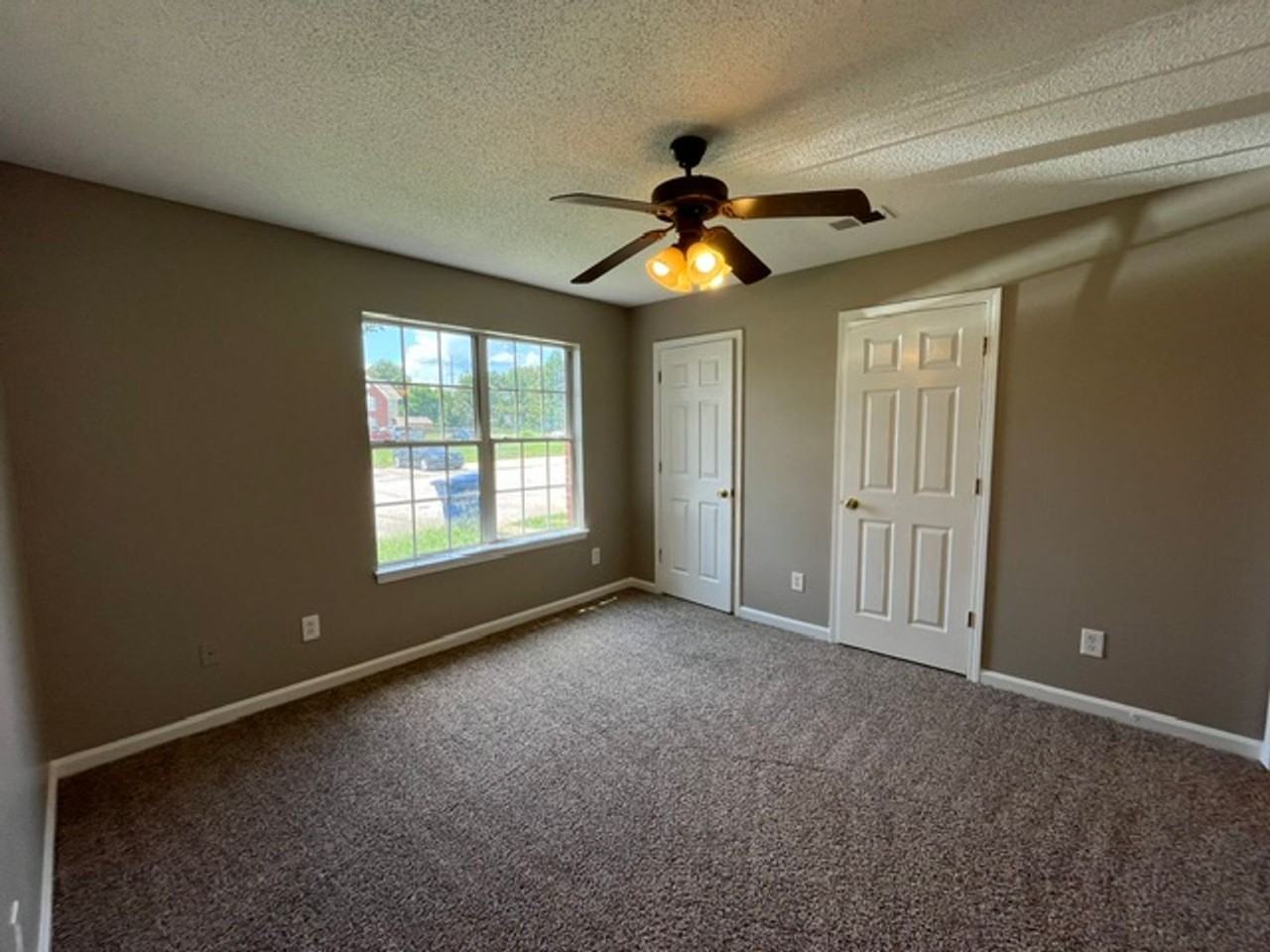 7210 Santa Fe Loop - Photo 2 of 12
