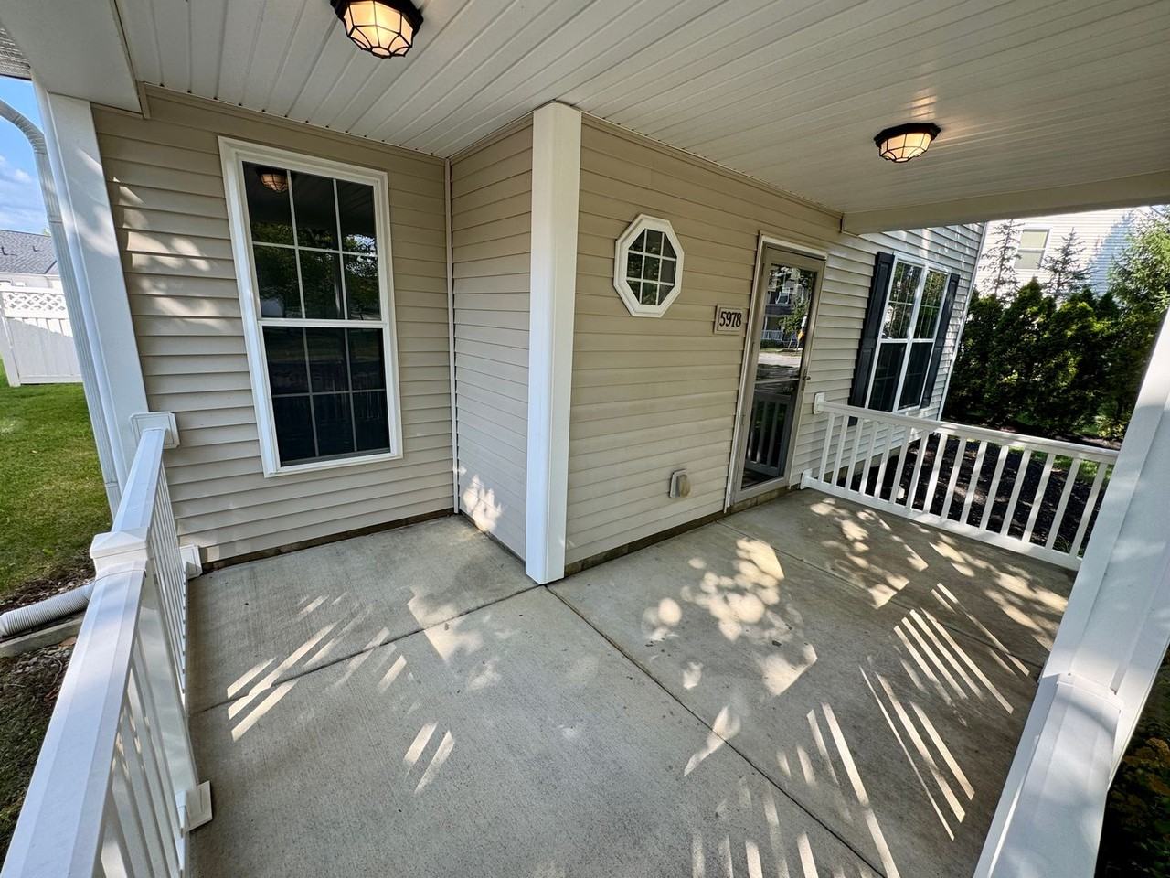 5978 Mccotter Rd - Photo 4 of 50
