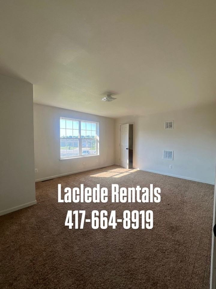 1137 Glenridge St - Photo 6 of 10