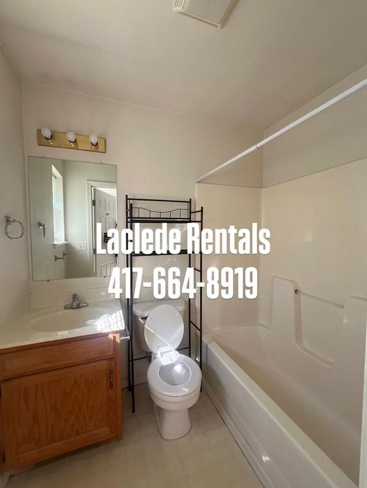 1137 Glenridge St - Photo 7 of 10