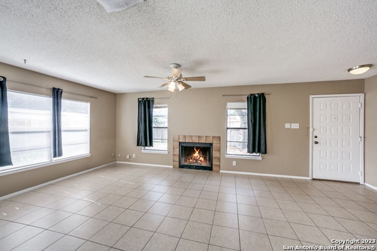 6854 Arbor Springs Dr - Photo 3 of 13