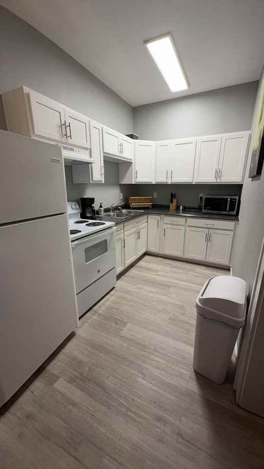 1201 E Broadway Ave #E - Photo 3 of 7